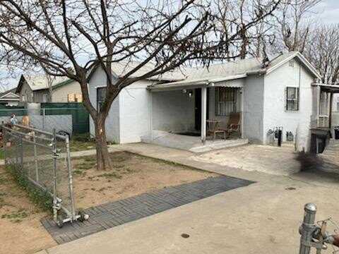 2465 11Th Street S, Fresno, CA 93725