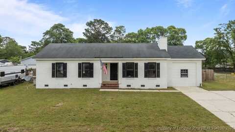 5824 Labonte Drive, Hope Mills, NC 28348