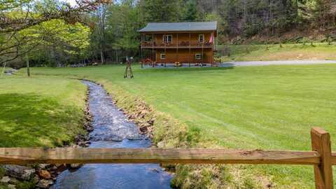 3234 Winding Stairs Rd, Topton, NC 28781