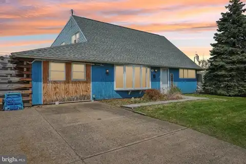 131 HARMONY ROAD, LEVITTOWN, PA 19056