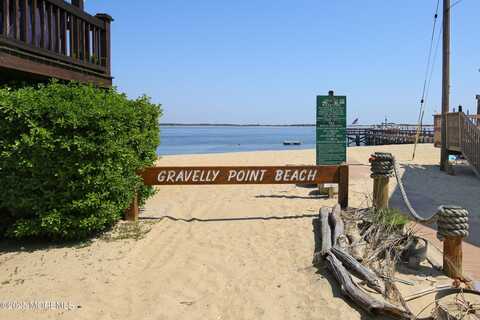 75 Gravelly Point Road, Highlands, NJ 07732