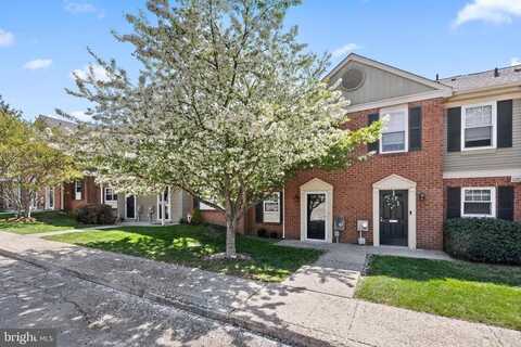 32 YORKTOWN COURT, BLUE BELL, PA 19422