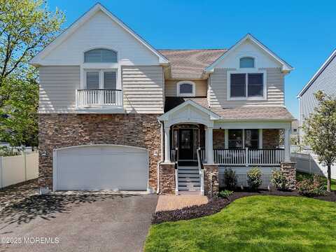 4 Sydney Place, Monmouth Beach, NJ 07750