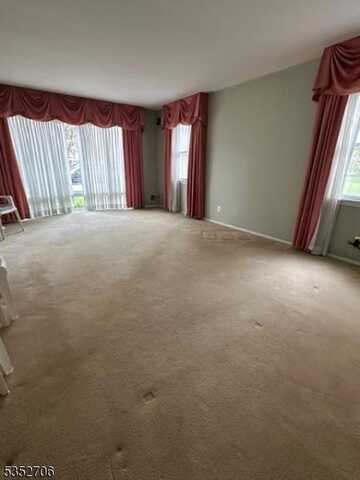 34 Brian Rd, West Caldwell, NJ 07006