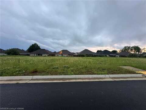 1915 Ivy Ridge RD, Barling, AR 72923