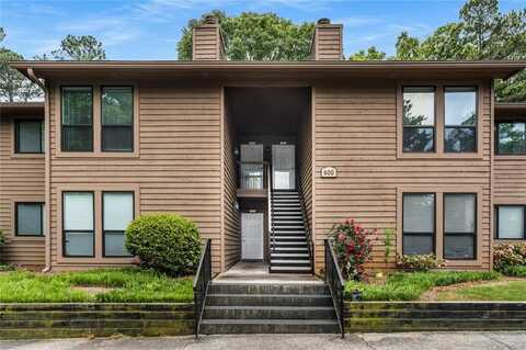 605 Parkaire Crossing, Marietta, GA 30068