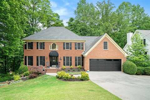 5020 Huntshire Lane SW, Lilburn, GA 30047