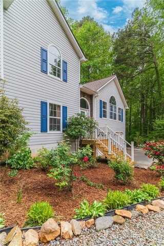 204 Queensbury Court, Acworth, GA 30102