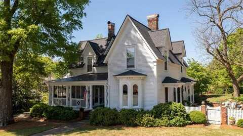 109 Cave Spring Street, Cedartown, GA 30125