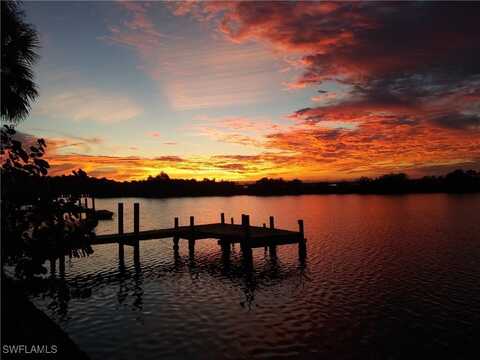 215 Granada Boulevard, Fort Myers, FL 33905