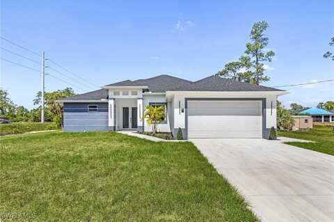 101 Bruce Avenue N, Lehigh Acres, FL 33971