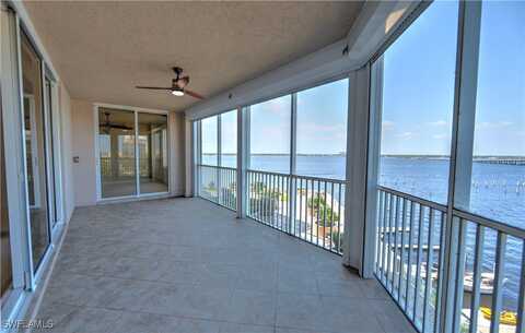 2090 W First Street, Fort Myers, FL 33901