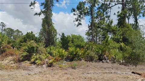2512 33rd Street SW, Lehigh Acres, FL 33976