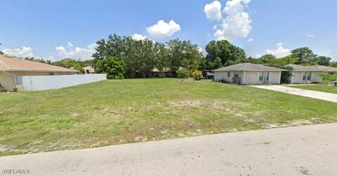 907 SE 23rd Place, Cape Coral, FL 33990