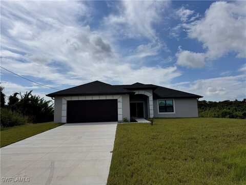 3207 42nd Street SW, Lehigh Acres, FL 33976