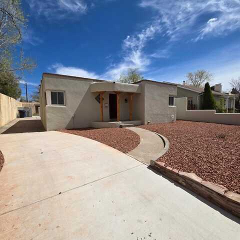 214 Wellesley Drive SE, Albuquerque, NM 87106
