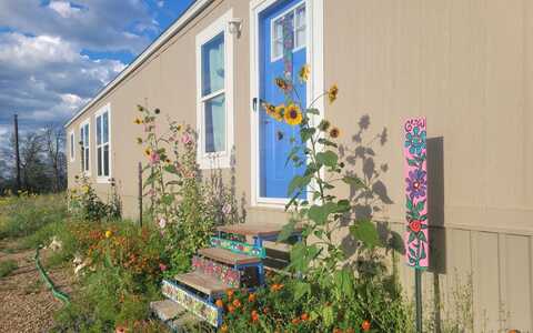 82 Saddle Spur E Road, Edgewood, NM 87015
