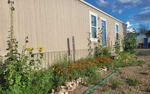 82 Saddle Spur East Road, Edgewood, NM 87015
