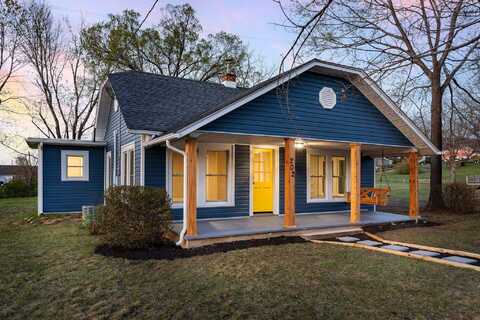 202 DOOMS CROSSING RD, WAYNESBORO, VA 22980
