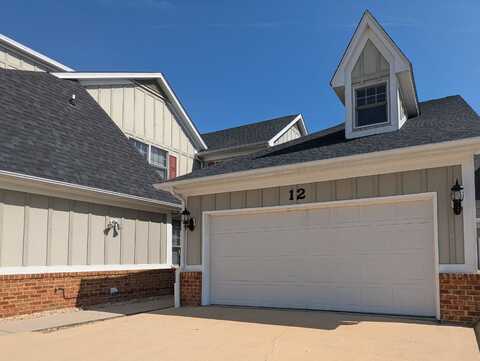 12 ABBEY CT, FISHERSVILLE, VA 22939