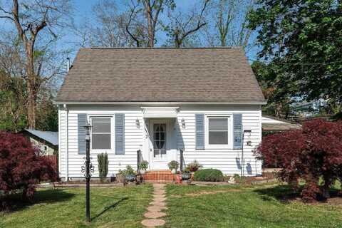 713 NORFOLK AVE, STAUNTON, VA 24401