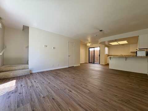 1739 W Ave J15, Lancaster, CA 93534