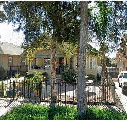 1320 W 50th Street, Los Angeles, CA 90037