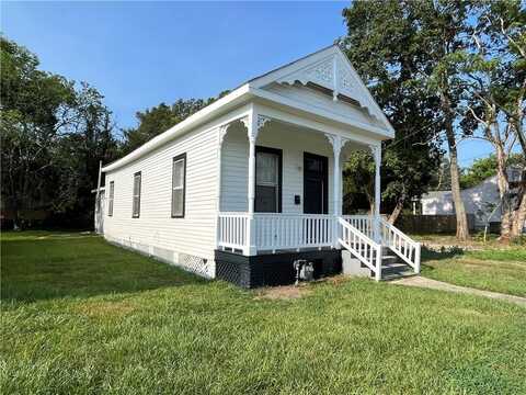 1003 Texas Street, Mobile, AL 36604
