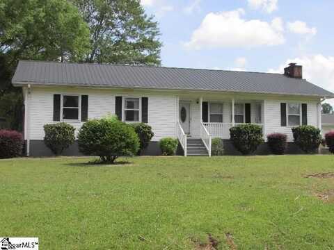 653 Brookwood Circle, Laurens, SC 29360