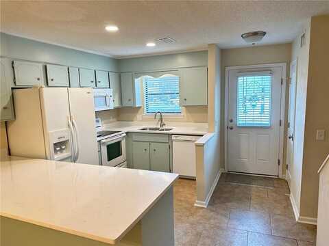 104 Courtyard Villas Lane, Saint Simons Island, GA 31522