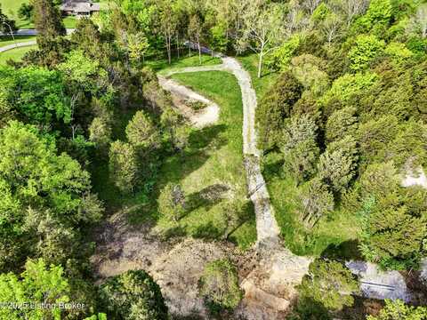 5601 Chenoweth Run Rd, Louisville, KY 40299