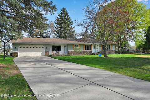 1101 Mora Circle, DeWitt, MI 48820