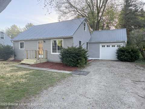 6301 Cooper Road, Lansing, MI 48911