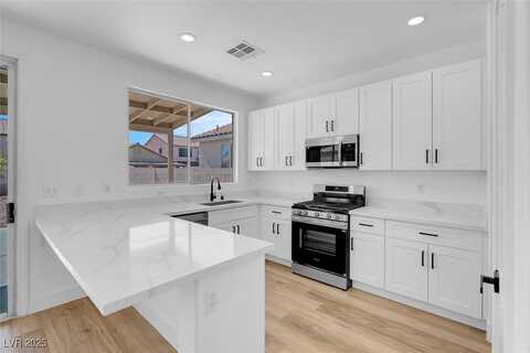 8725 Russet Hills Court, Las Vegas, NV 89147