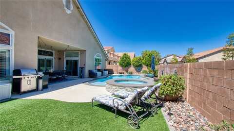5820 Amber Station Avenue, Las Vegas, NV 89131
