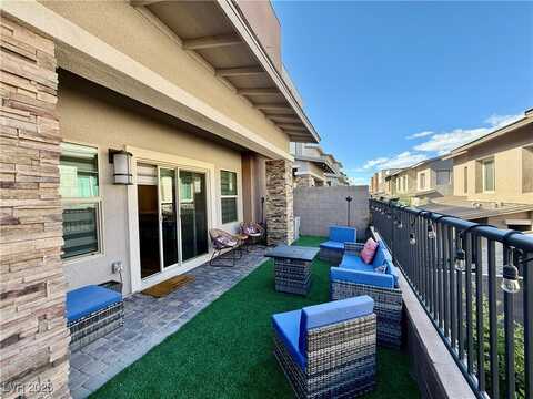 600 N Carriage Hill Drive, Las Vegas, NV 89138