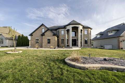 9305 Doubletree Drive N, Crown Point, IN 46307