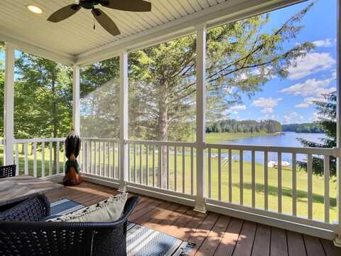 6886 EAGLE LANDING LN, Land O'Lakes, WI 54540