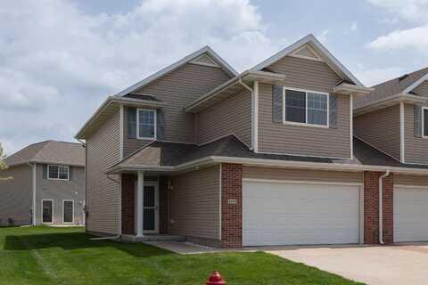 6144 Oakley Street, Lincoln, NE 68512