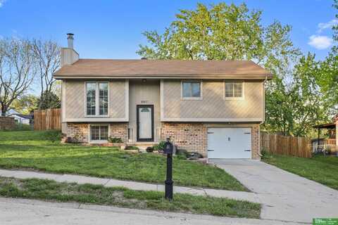 8807 S 143 Street, Omaha, NE 68138