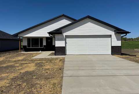 929 S Columbia Avenue, Seward, NE 68434