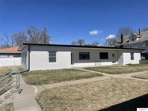 3305 S 32 Avenue, Omaha, NE 68105