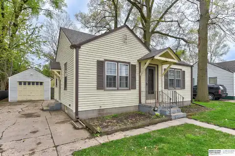 557 W 20th Street, Fremont, NE 68025