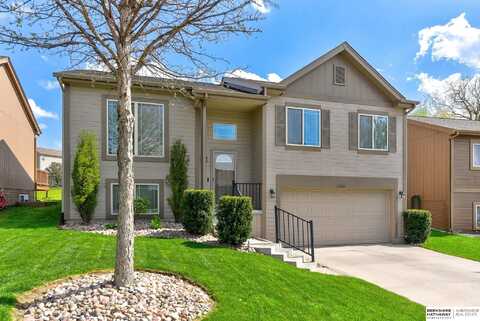 9145 Summit Street, Omaha, NE 68122