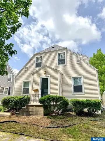 211 N 31St Street, Lincoln, NE 68503
