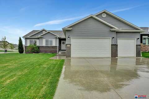 7131 Lilee Lane, Lincoln, NE 68516