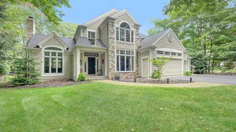 3820 Harbor Point Drive, Norton Shores, MI 49441
