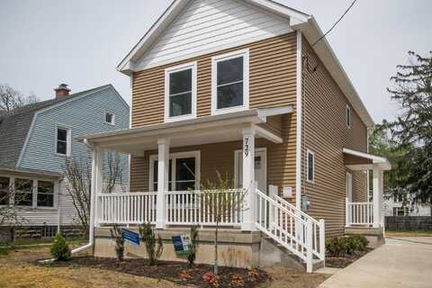 729 Clinton Avenue, Kalamazoo, MI 49001