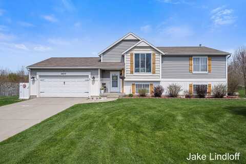 6879 Peninsula Drive NE, Rockford, MI 49341