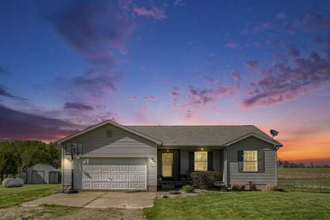 6253 Mills Highway, Eaton Rapids, MI 48827
